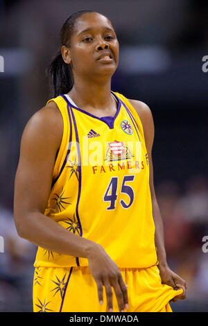 17. September 2009 - Los Angeles, Kalifornien, USA - Los Angeles Sparks point Guard Noelle Quinn #45 während der WNBA Conference Halbfinale Playoff-Spiel zwischen den Seattle Storm und die Los Angeles Sparks im Staples Center. Die Funken ging auf, um den Sturm mit einem Endstand von 70-63 zu schlagen. (Kredit-Bild: © Brandon Parry/Southcreek Global/ZUMAPRESS.com) Stockfoto