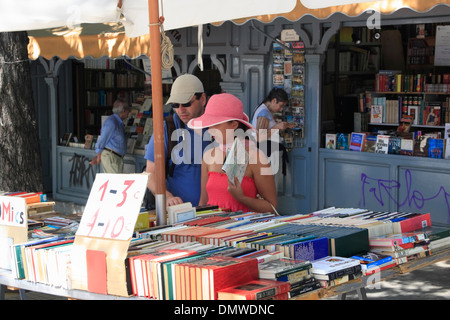 Buch Stände auf der Cuesta de Moyano Buchmesse, Buch Antiquariat, Madrid, Spanien Stockfoto