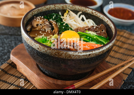 Bibimbap koreanischen Reis und gemischte Gemüse Teller Korea Food Stockfoto