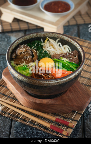 Bibimbap koreanischen Reis und gemischte Gemüse Teller Korea Food Stockfoto