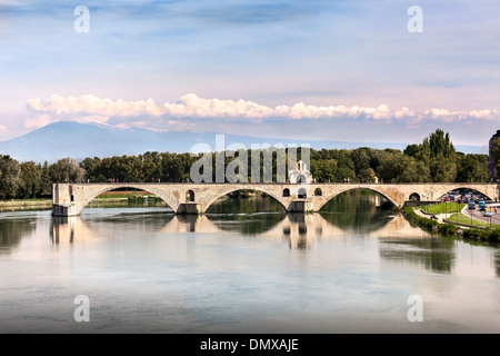 Alten Pont Saint-Bénezet auch bekannt als die Pont d ' Avignon, Frankreich, Europa. Stockfoto