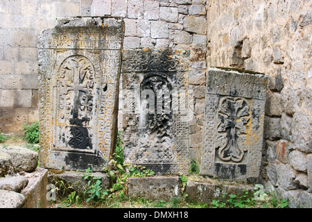 Kreuzsteine oder Khachkars im 9. Jahrhundert armenische Kloster Tatev. Stockfoto