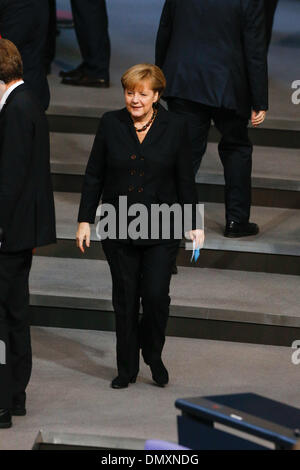 Berlin, Deutschland. 17. Dezember 2013. Berlin, Deutschland. 17. Dezember 2013. Angela Merkel wird als Kanzler vom Deutschen Bundestag in Berlin weitere 4 Jahre wiedergewählt. / Bild: Bundeskanzlerin Angela Merkel (CDU), Herr Bundeskanzler, in Berlin, am 17. Dezember 2013.Photo: Reynaldo Paganelli/NurPhoto Credit: Reynaldo Paganelli/NurPhoto/ZUMAPRESS.com/Alamy Live-Nachrichten Stockfoto