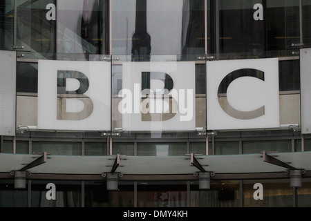 BBC-Mitarbeiter inszenieren einen 12 Stunden Streik außerhalb BBC Broadcasting House Stockfoto