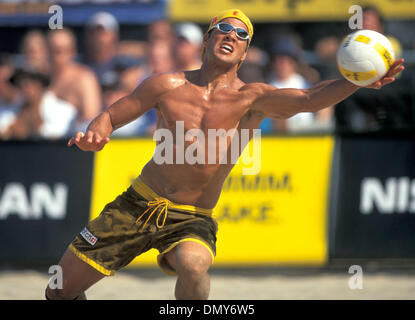 13. Juli 2006; Los Angeles, Kalifornien, USA; (Datei Foto. Unbekanntes Datum) ERIC FONOIMOANA bei einem AVP-professionelle Volleyball-Event. Obligatorische Credit: Foto von Wally Nell/ZUMA Press. (©) Copyright 2006 von Wally Nell Stockfoto