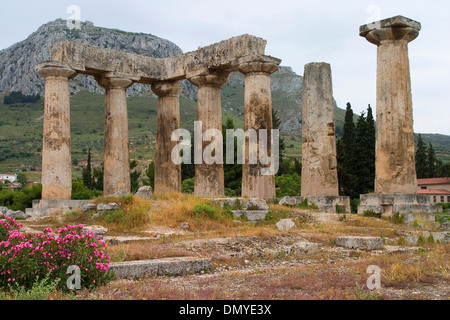 Europa, Griechenland, Peloponnes, antiken Korinth, Apollo-Tempel Stockfoto