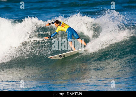 Sep 01, 2006; Hossegor, Westküste, Südfrankreich; Surfen: JULIA CHRISTIAN (Carlsbad, CA, USA) wurde zweite in ihrer Runde eine Hitze von der Rip Curl Pro Mademoiselle in Seignosse, Frankreich heute. Christian erweitert um drei neben Wärme Gewinner Sofia Mulanovich (Peru), Runde Heather Clark (RSA), die Hoffnungsrunde umgeworfen. Die Rip Curl Pro Mademosielle ist fünften von acht Stationen auf th Stockfoto