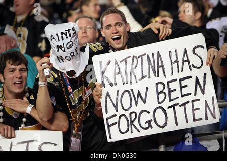 7. Februar 2010 - Miami Gardens, Florida, USA - Saints Fans feiern ihren Super-Bowl-Sieg über die Colts. (Kredit-Bild: © Palm Beach-Post/ZUMApress.com) Stockfoto