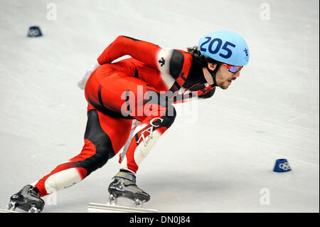 26. Februar 2010 Schlittschuhe während Staffel Herren 5000 m short-Track Eisschnelllauf bei den Olympischen Winterspielen 2010 in Vancouver, Kanada - Vancouver, British Columbia, Kanada - Kanada CHARLES HAMELIN. (Kredit-Bild: © Jed Conklin/ZUMApress.com) Stockfoto