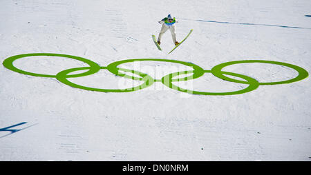 20. Februar 2010 - Whistler, Britisch-Kolumbien, Kanada - MICHAEL UHRMANN Deutschland fliegt durch die Luft in der zweiten Runde von den Herren Großschanze Skispringen bei den Olympischen Winterspiele 2010 in Whistler, British Columbia, Kanada (Credit-Bild: © Jed Conklin/ZUMA drücken) Stockfoto