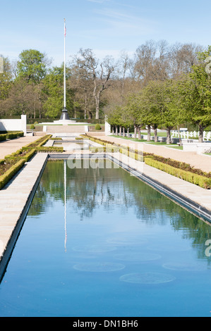 Das Reflexionsbecken, uns War Cemetery, Madingley, Cambridge, England Stockfoto