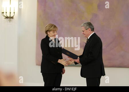 17. Dezember 2013 - Berlin, Deutschland - Angela Merkel ist neue Bundeskanzlerin ernannte Deutsche Präsident Joaquim Gauck im Bellevue in Berlin. / picture Alliance Stockfoto