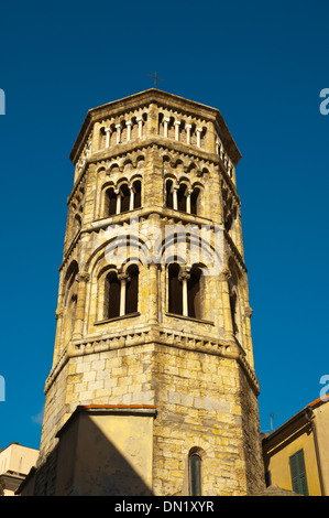 Turm der Chiesa di San Donato Kirche Centro Storico alte Stadt Genua Ligurien Italien Europa Stockfoto