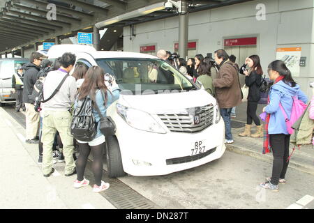 Hong Kong, China. 28. November 2013. Victoria kommt in Hong Kong, China am Donnerstag, 28. November 2013. © TopPhoto/Alamy Live-Nachrichten Stockfoto