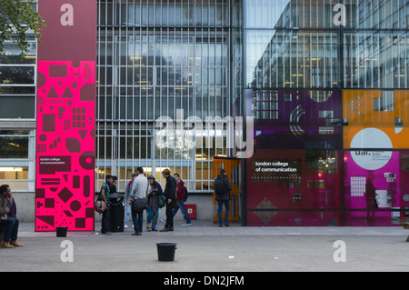 Das London College of Communication im Elephant and Castle ist Teil der University of the Arts London. Stockfoto