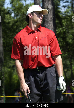 27. August 2006; Raleigh, NC, USA; Carolina Hurricanes und Stanley Cup Champions Hockey Spieler ROB BRIND' AMOUR hat einen Auftritt bei der 2006 Jimmy V Celebrity Golf Classic, die im Prestonwood Country Club befindet sich in Cary stattfand. Jimmy Valvano Foundation hat über 12 Millionen Dollar um Krebsforschung profitieren zu helfen. Trainer Jim Valvano starb 1993 an Krebs und Stockfoto