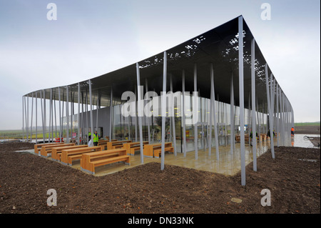 Die neue Stonehenge Visitor Centre, Amesbury, Wiltshire, UK, in dem die Erholung von einem Skelett ausgegraben. Stockfoto