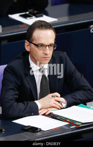 Berlin, Deutschland. 18. Dezember 2013. Sitzung des Deutschen Bundestages - Kanzlerin Merkel gibt ein. Regierungserklärung der nächsten Europäischen Rat. / Foto: Heiko Maas (SPD), Minister für Justiz in Berlin, am 18. Dezember, 2013.Photo: Reynaldo Paganelli/NurPhoto Credit: Reynaldo Paganelli/NurPhoto/ZUMAPRESS.com/Alamy Live-Nachrichten Stockfoto