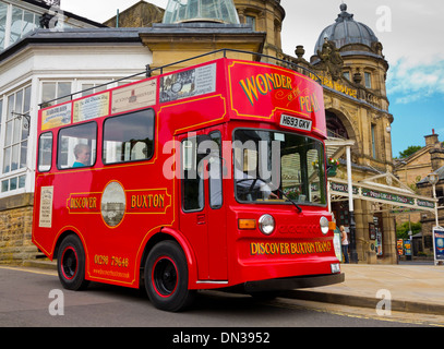 Das Wunder von The Peak elektrische Straßenbahn in Buxton Derbyshire UK umgewandelt aus einem Electricar Milchwagen und jetzt ein Tourist-Fahrzeug Stockfoto