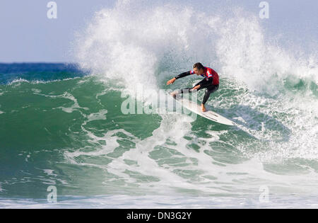 22. Juli 2006; Jeffreys Bay, Eastern Cape, Südafrika; South African junior Surfen Empfindung JORDY SMITH, 19, (Umbilo, Durban) machte eine massive Aussage bei seinem ersten jemals Fosters ASP World Tour Event, durch Veredelung gleich Dritter bei den Billabong Pro, Jeffreys Bay, heute. Smith als Platzhalter eingegeben und nahm eine Reihe von großen Namen gleich das beste Ergebnis, das jemals geschrieben von South Afri Stockfoto