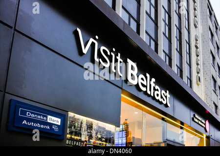 Neue Besucher besuchen Belfast und touristischen Zentrum in Belfast Stockfoto