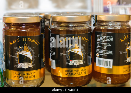 RMS Titanic irischer Whiskey Marmelade auf Verkauf in Belfast besuchen touristisches Informationszentrum Stockfoto