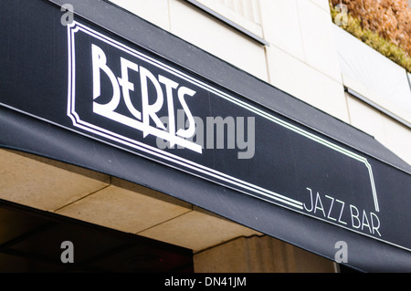 Überzeugt-Jazz-Bar und Restaurant, Teil des Merchant Hotels, Belfast Stockfoto