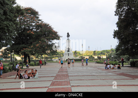 Plaza 13 de Marzo und Monumento a Máximo Gómez, die Altstadt von Havanna (La Habana Vieja), Kuba, Karibik, Mittelamerika Stockfoto