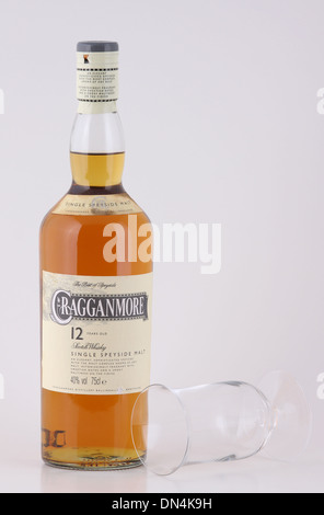 Eine Flasche 12 Jahre alten Cragganmore Scotch Whisky Single Speyside Malt Stockfoto