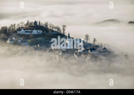 Eversberg in Nebel, Meschede, Sauerland Region, North Rhine-Westphalia, Deutschland Stockfoto