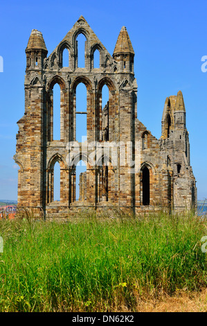 Die Ruinen von Whitby Abbey, die Bram Stoker zu seinem Meisterwerk "Dracula", Whitby, North Yorkshire, England inspiriert Stockfoto