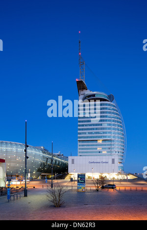 Atlantic Hotel Sail City, Klima Haus Bremerhaven 8° Ost, Konferenzzentrum Havenwelten Viertel, Bremerhaven, Bremen Stockfoto