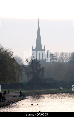 Holy Trinity Church und Fluss Avon, Stratford Warwickshire, UK Stockfoto