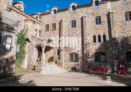 Haus wie eine Burg in der Montseny-Barcelona Stockfoto