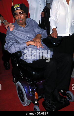 10. August 2000 - K19491PSK. DER KÖNIG DER KOMÖDIE PREMIERE AM HOLLYWOOD CA.08/10/2000 GRÖßTER STDIOS. PAUL SKIPPER / 2000.RICHARD PRYOR. RICHARDPRYORRETRO (Kredit-Bild: © Globe Photos/ZUMAPRESS.com) Stockfoto