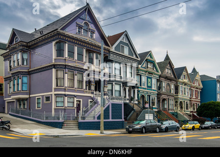 Die Painted Ladies viktorianischen Häusern, Haight-Ashbury Bezirk, San Francisco, Kalifornien, USA Stockfoto