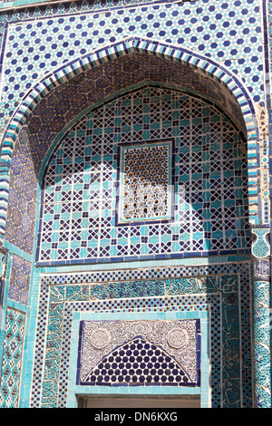 Tugli Tekin Mausoleum außen, Shah-i-Zinda, auch bekannt als Shah I Zinda und Shah-i Zinda, Samarkand, Usbekistan Stockfoto