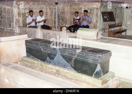 Timurs Grab, Gur Emir Mausoleum, auch bekannt als Gur Amir, Guri Amir, Gur-E Amir und Gur-ich Amir, Samarkand, Usbekistan Stockfoto