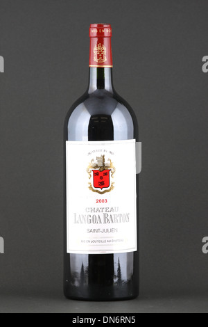 Eine Flasche Magnum Größe Rotwein, Château Langoa Barton 2003, Saint-Julien, Bordeaux, Frankreich Stockfoto