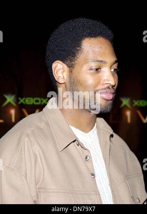 14. November 2002 - Hollywood, Kalifornien, USA - ROBERT HORRY... K27207TR XBOX LIVE. PEEK (SUNSET ZIMMER), HOLLYWOOD, KALIFORNIEN. 14. NOVEMBER 2002. TOM RODRIGUEZ / 2002 (Kredit-Bild: © Globe Photos/ZUMAPRESS.com) Stockfoto