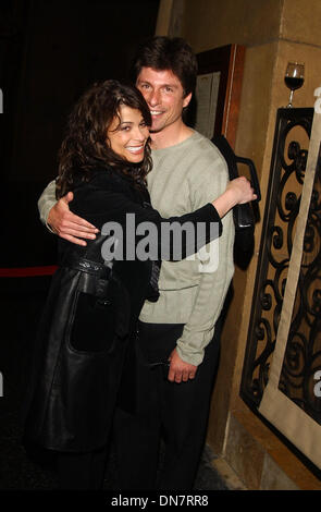 3. April 2002 - PAULA ABDUL und TOD GRISWOLD. K24615AG SCHWEIN UND PFEIFEN 1 JAHR ANNIVERSARY.CA, 03.04.02. AMY Gräber / 2002 (Kredit-Bild: © Globe Photos/ZUMAPRESS.com) Stockfoto