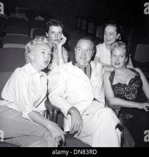 18. November 2002 - Kalifornien, USA - BETTY GRABLE, JANE RUSSELL, BOB HOPE, DOROTHY LAMOUR, MARILYN MAXWELL... NATE CUTLER / (Kredit-Bild: © Globe Photos/ZUMAPRESS.com) Stockfoto