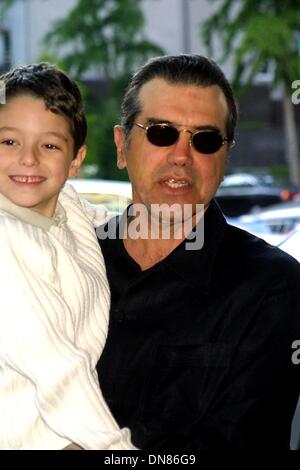 22. Mai 2002 - K25140JBB: 5/22/02.THE '' Geist: STALLION des CIMARRON'' animierte FILM-PREMIERE am BEEKMAN THEATRE IN New York... JOHN BARRETT / 2002.CHAZZ PALMINTERI (Kredit-Bild: © Globe Photos/ZUMAPRESS.com) Stockfoto