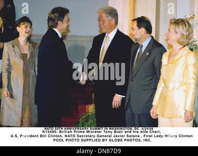 23. April 1999 - Washington, USA - K15495 04/24/99.NATO 50. Jahrestag Gipfel IN WASHINGTON, DC. Der britische Premierminister Tony Blair und seine Frau Cheri, US-Präsident Bill Clinton, NATO-Generalsekretär Javier Solana, First Lady Hillary Clinton. POOL von 1999..GAMMA LIAISON N 350036 gelieferten 002 (Kredit-Bild: © Globe Fotos / Stockfoto