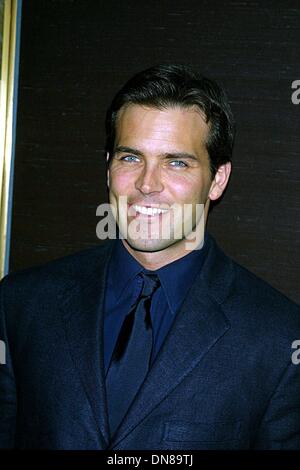 18. März 2002 - K24401JBB NATIONAL ACADEMY DAYTIME EMMY Nominierung Zeremonie. RAINBOW ROOM, NEW YORK 12.03.02. JOHN BARRETT / 2002.CHRISTOPHER DOUGLAS (Kredit-Bild: © Globe Photos/ZUMAPRESS.com) Stockfoto