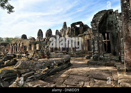 Der Bayon ist Vielzahl von heiteren Stockfoto