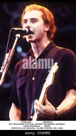 26. Juni 1999 - K16057AM 06/26-27/99.MTV SOUTHSIDE FESTIVAL Flughafen. NEUBIBERG, DEUTSCHLAND. GAVIN ROSSDALE '' BUSH''. ALEC MICHAEL / 1999 (Kredit-Bild: © Globe Photos/ZUMAPRESS.com) Stockfoto