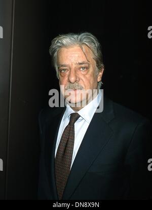 21. März 2002 - K24480MR: Italienisches Kino Tag. DGA, LA, CA 03/20/2002.GIANCARLO GIANNINI. MILAN RYBA / 2002 (Kredit-Bild: © Globe Photos/ZUMAPRESS.com) Stockfoto