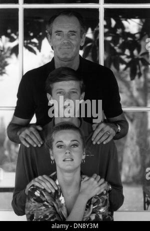 26. August 2002 - HENRY FONDA/JANE FONDA/PETER FONDA. DON ORNITZ / (Kredit-Bild: © Globe Photos/ZUMAPRESS.com) Stockfoto