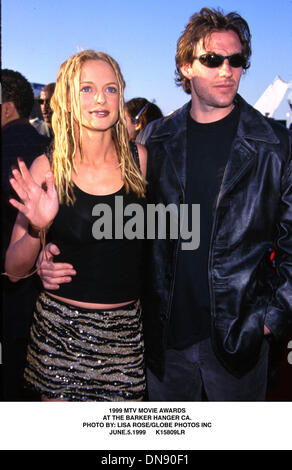 5. Juni 1999 - AWARDS K15809LR 06/05/99.1999 MTV MOVIE. BARKER-HÄNGER, LA., CA... HEATHER GRAHAM & ED BURNS. LISA ROSE / 1999 (Kredit-Bild: © Globe Photos/ZUMAPRESS.com) Stockfoto